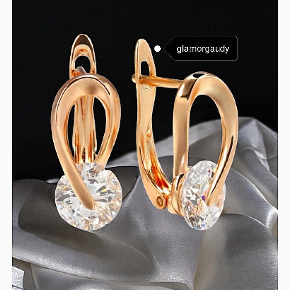Mother's day gifts Beautiful Vintage Earrings